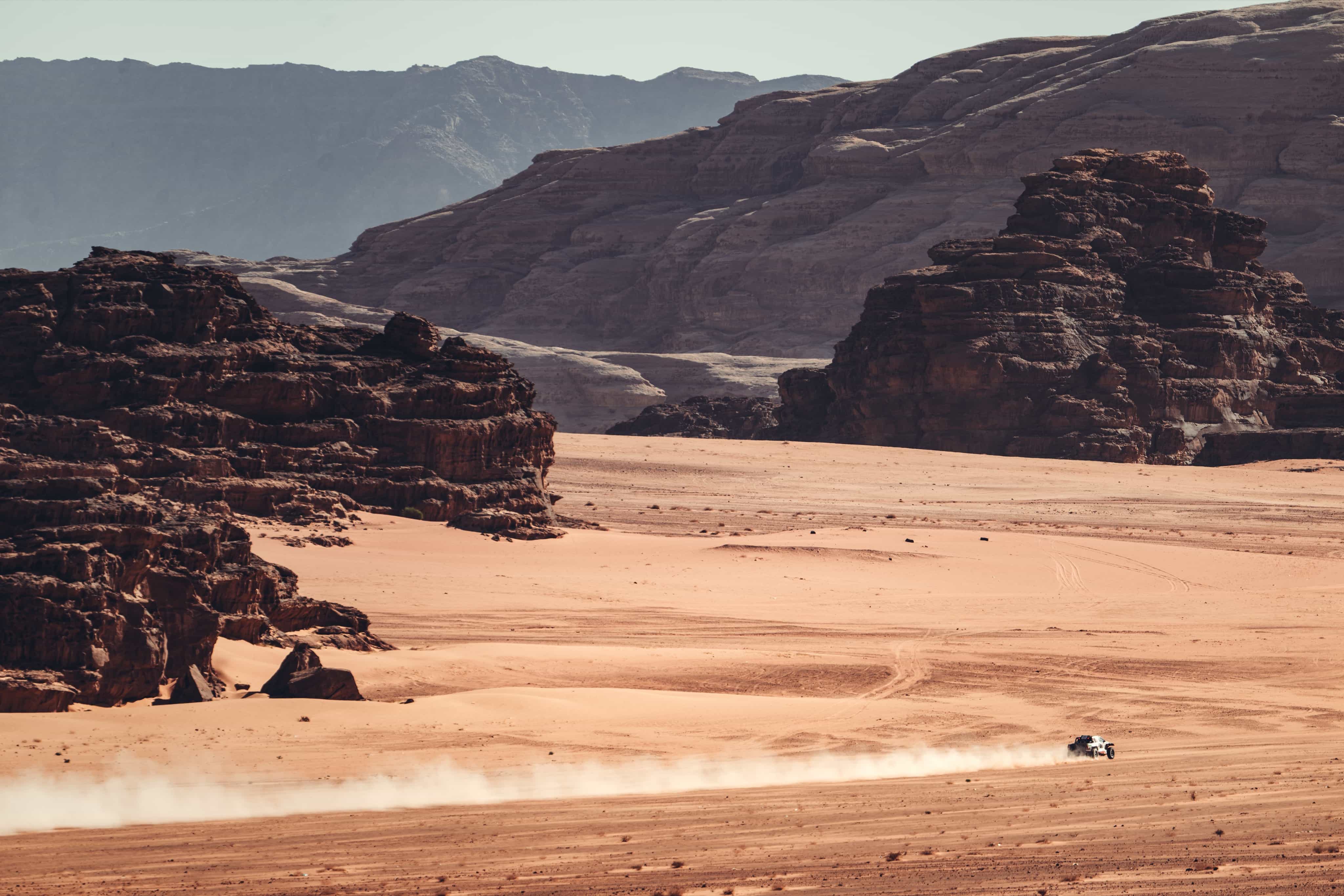 Dania Akeel seals sensational eighth in T3 at the Dakar Rally